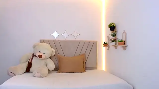 zara_cute webcam