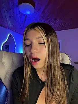 Isabella18_pink webcam