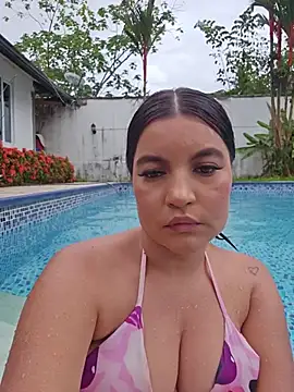 Pretty_Julieta webcam