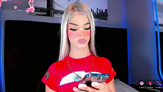 Kornylovee webcam