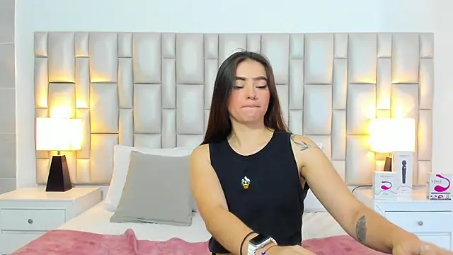 paola_katy_dicks webcam