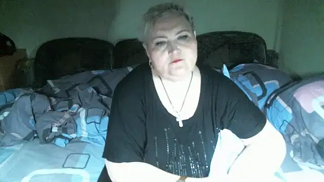 lana555 (F mature) - happy birthday to me