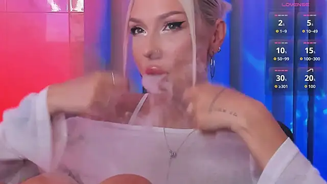 alaska_lane (F young) - show outfit!