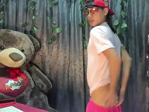 hot_guys23 webcam
