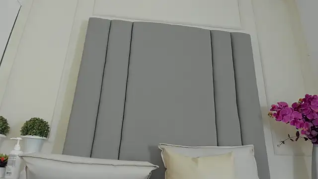 CannelaSmith webcam