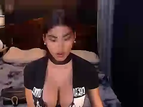 DAYANARAHFOX webcam