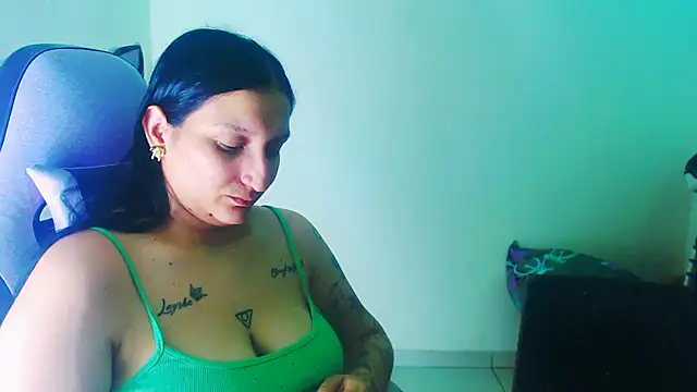 liz_dirty webcam