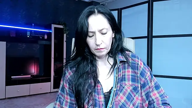 Lucky_Milf webcam