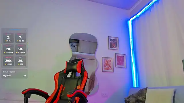 miss_julietashadow (F teen) - dildo in pussy squirt messy