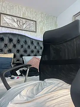 Lander_Cruz's live cam