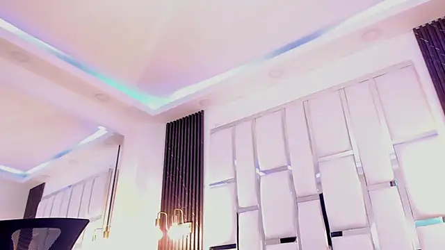 Maia_Clark520 webcam