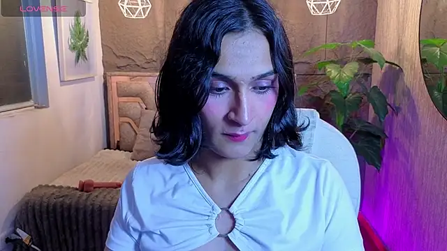 Zoee_Kiss_ live cam on StripChat