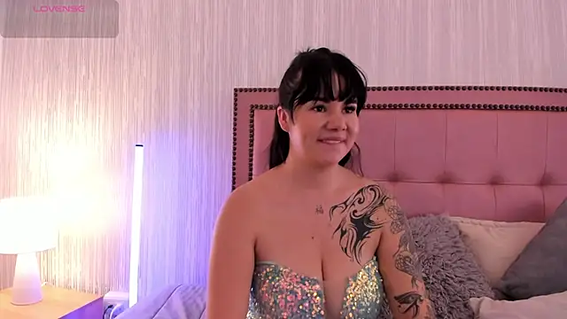 LinaBlack_ live cam on StripChat