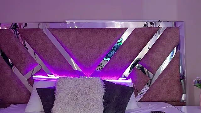 AmmyJones_ webcam