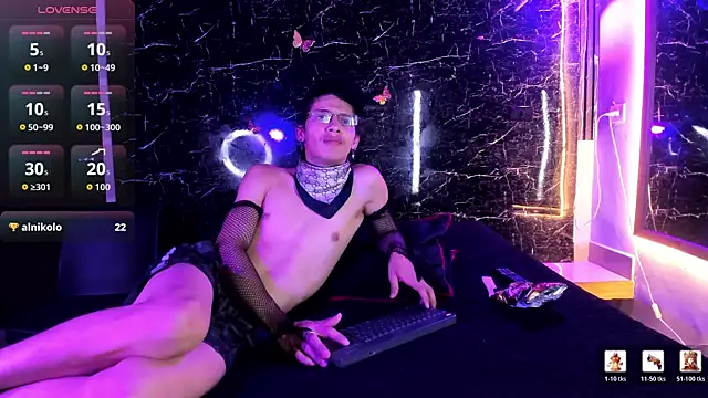 Adrian_Wolf webcam