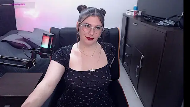 xxbbtaa live cam on StripChat