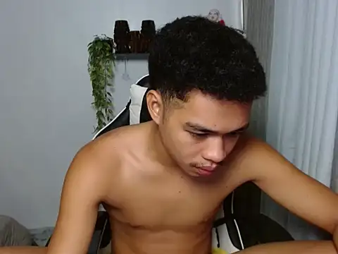 curlyasian_njxx - Curlyasian_njxx's free webcam - UK Sex Cams