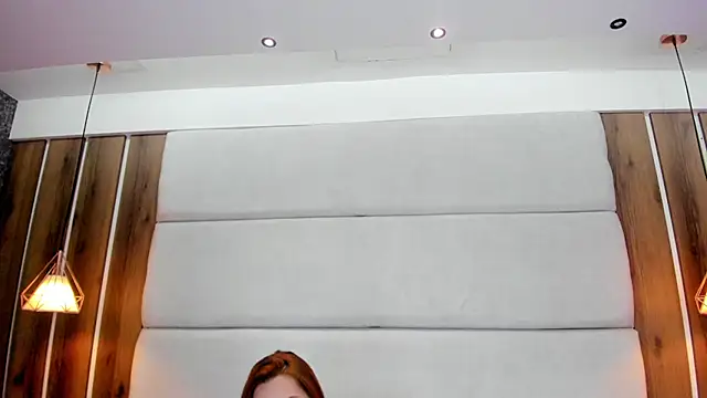 LolaGray__ webcam
