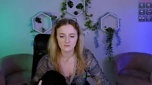 luna_berryy webcam