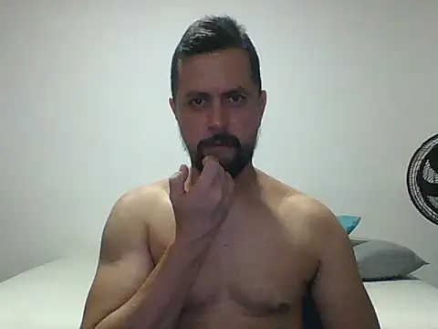 TRIISTAN_KING10 live cam on StripChat