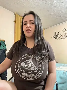 latinfemale live cam on StripChat