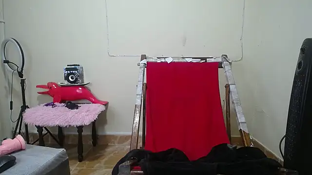 Candy_chloee live cam on StripChat