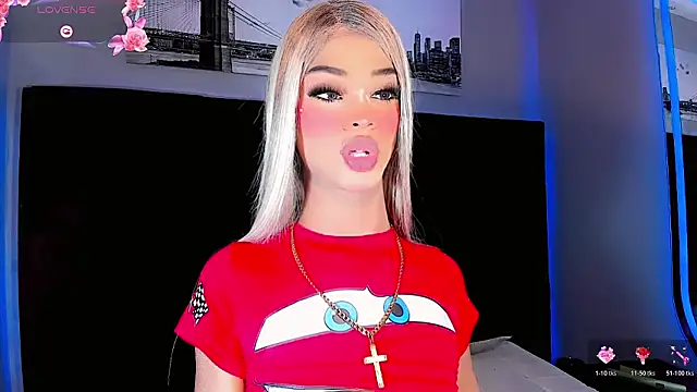 Kornylovee webcam