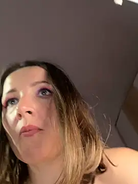 MaryJey webcam