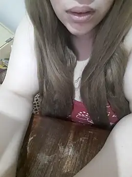 Madam_bezzzoul webcam
