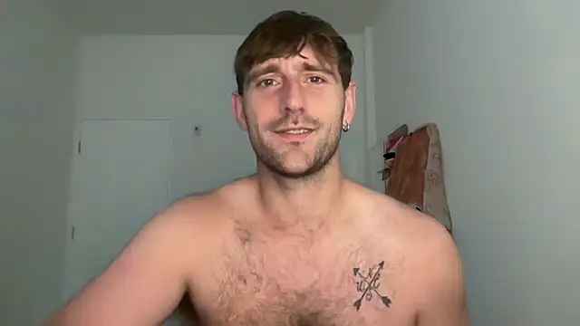 lukegunn Live Webcam on Stripchat
