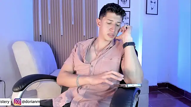 Dorianmistery2322_ webcam
