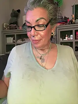 dieseldame1313 webcam