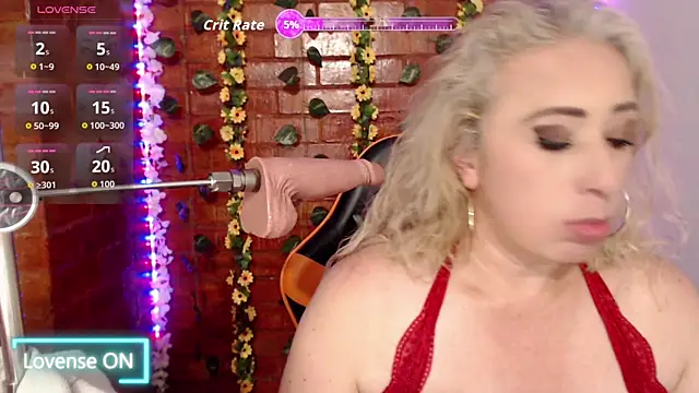 sofiacurvy_45 webcam