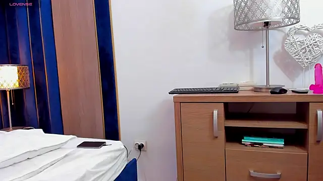 tenny_shy webcam