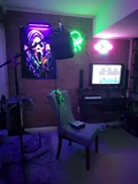 chronic_vibez - Chronic_vibez's free webcam - UK Sex Cams