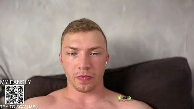 iron__chap webcam