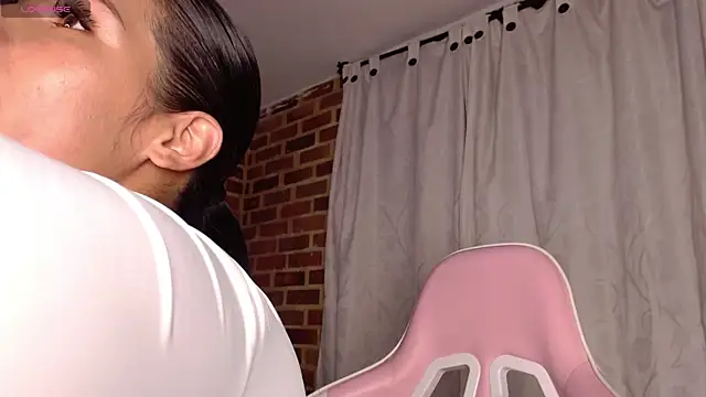 ailyngg webcam