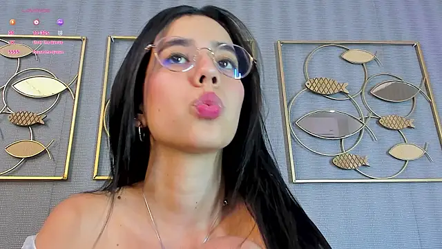 laraa_jeean live webcam