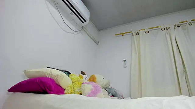 vennuss19 Live Web Cam Show