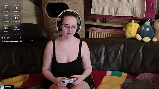 GamerGirl_Eve live webcam