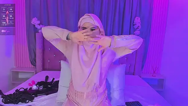 Nayla-Mouna webcam