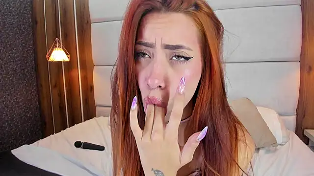 LolaGray__ webcam