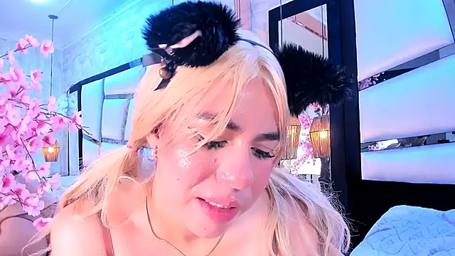 TessaCooper1 webcam