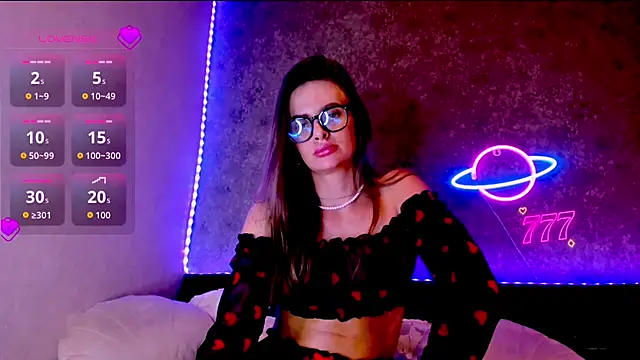 madina_taher - Madina_taher's free webcam - UK Sex Cams