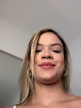 Alisha-Bond Live Web Cam Show