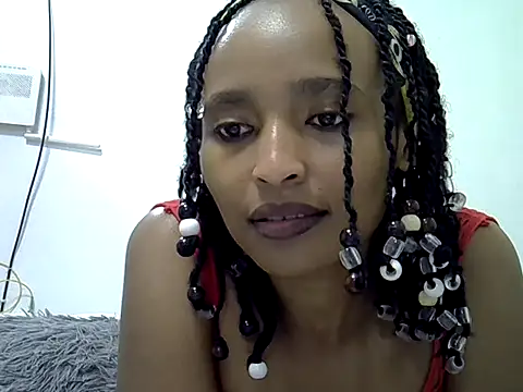 Badgalheloves webcam