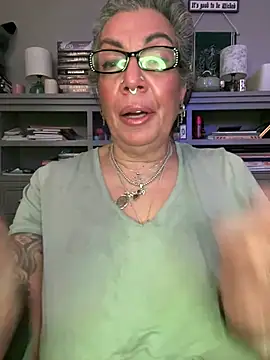 dieseldame1313 webcam