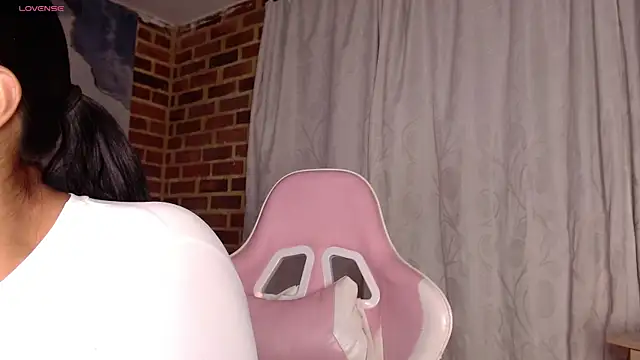 ailyngg webcam
