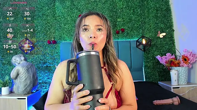 kiaraa88 (F young) - blow job