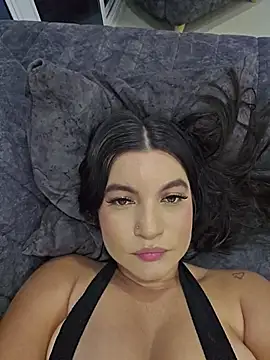 Pretty_Julieta webcam